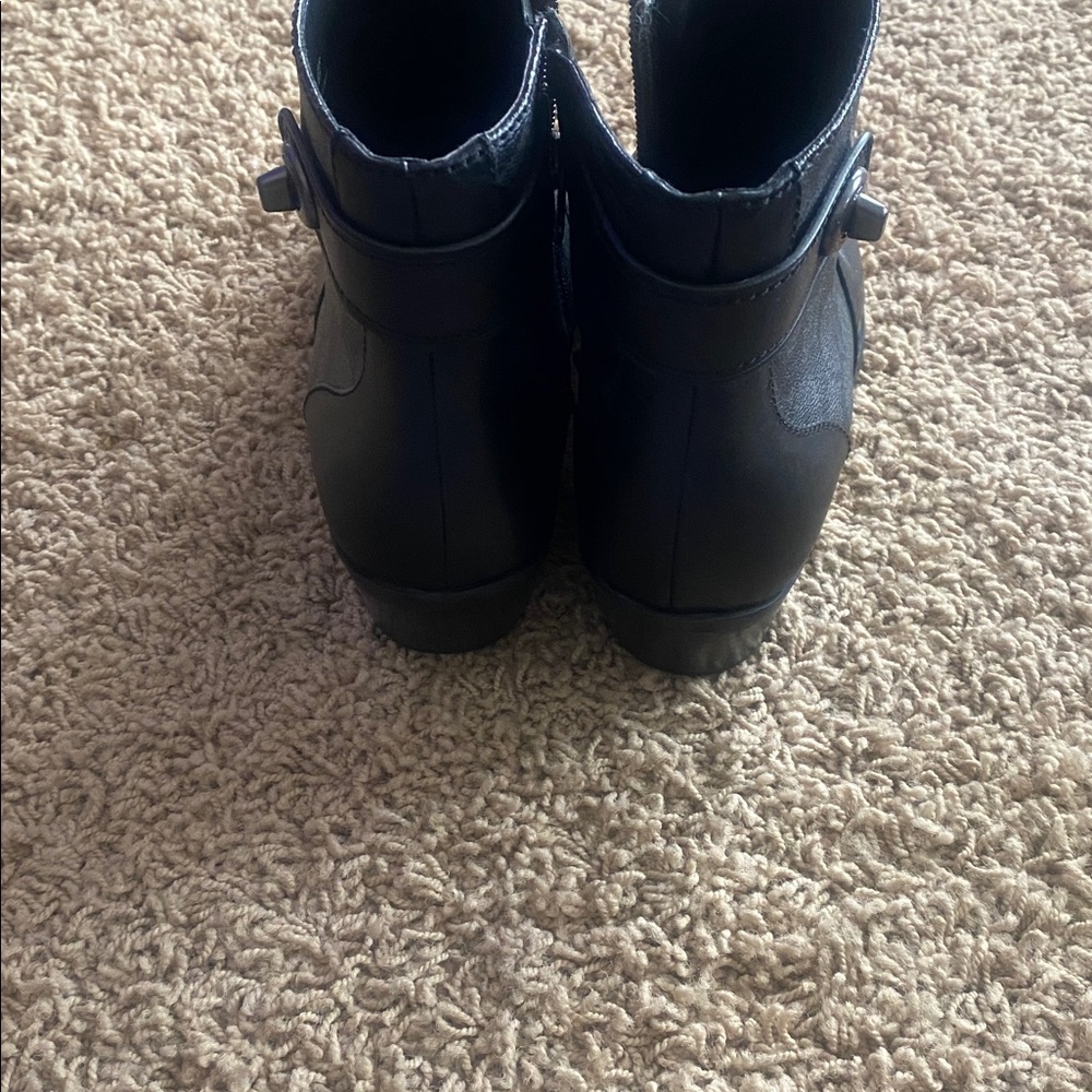 Coach Elegant Black signature booties - Picture 4 of 6